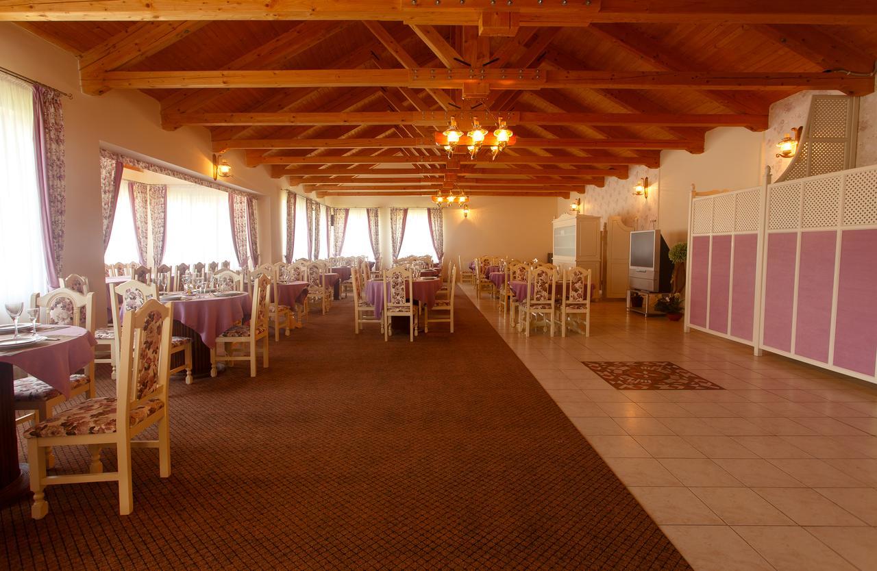 Hotel Pansionat Paradiz Polyana  Esterno foto