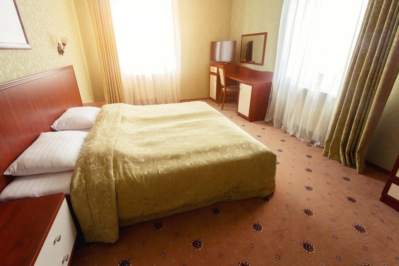 Hotel Pansionat Paradiz Polyana  Esterno foto